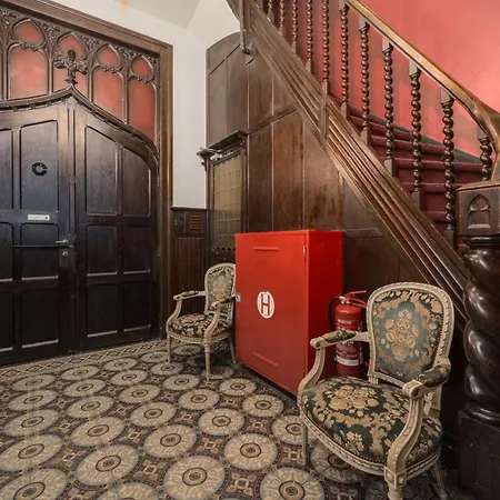 Apartmanhotel The Queen's Twelve By Romy&travis *