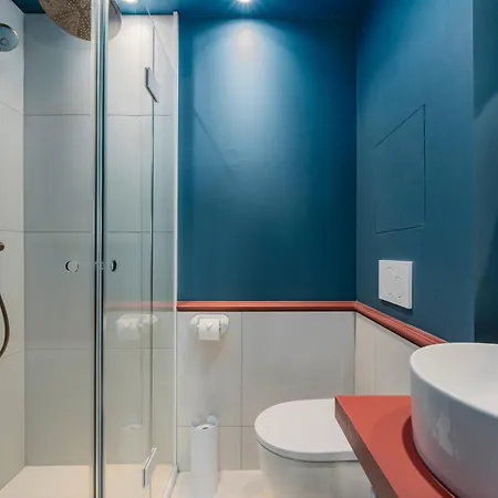 Apartmanhotel The Queen's Twelve By Romy&travis Brugge