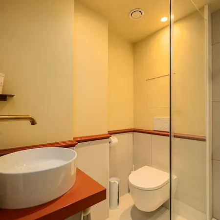 Hotel apartamentowy The Queen's Twelve By Romy&travis *
